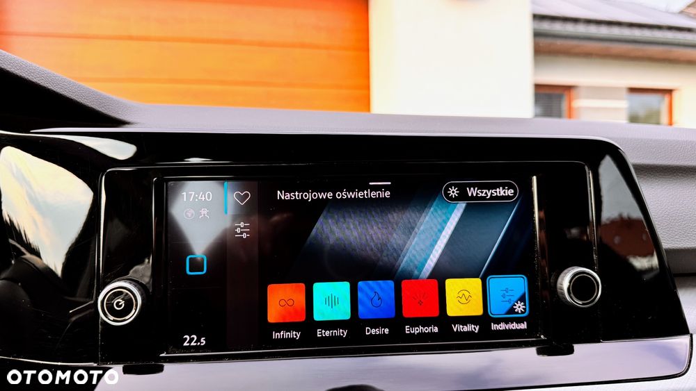 Volkswagen Golf 2.0 TDI Life - 20