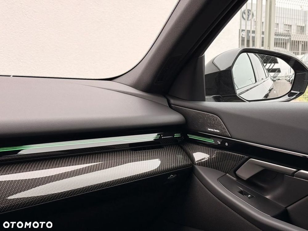 BMW Seria 5 520d mHEV - 11