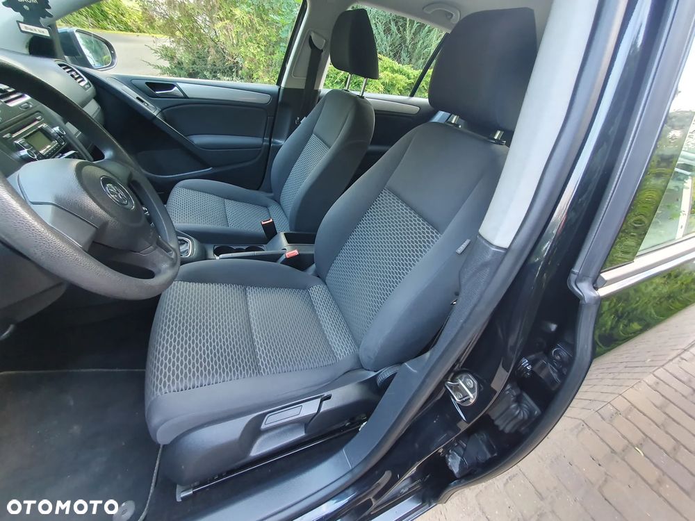 Volkswagen Golf 1.6 TDI DPF Comfortline - 10