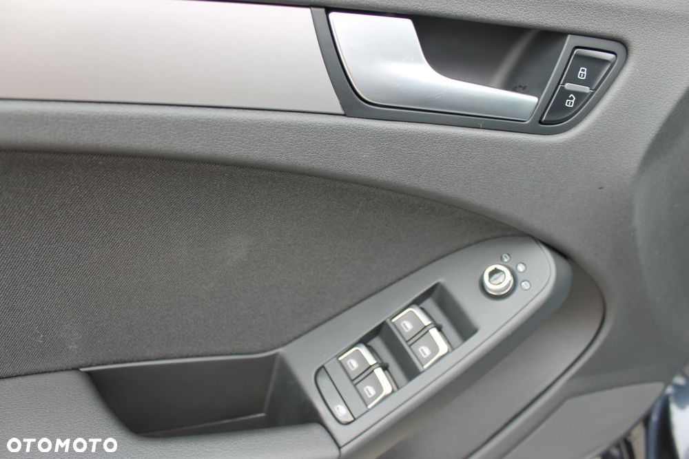 Audi A4 Avant 2.0 TDI DPF Ambition - 11