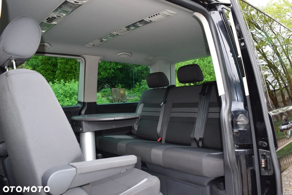 Volkswagen Multivan - 19