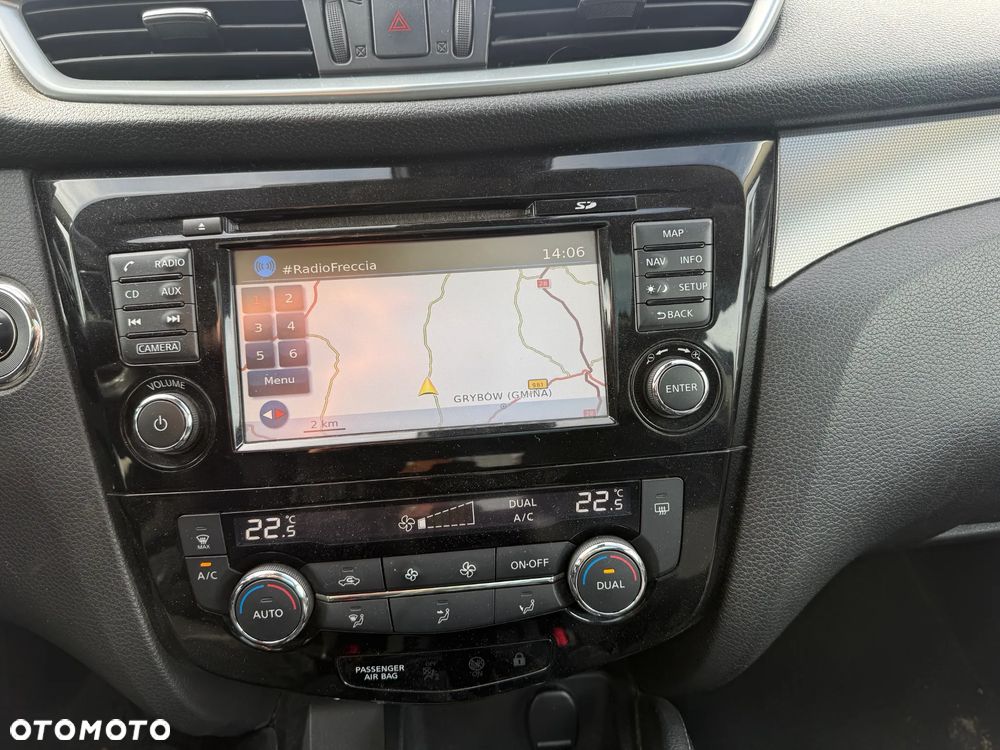 Nissan Qashqai 1.6 DCi Xtronic TEKNA - 12
