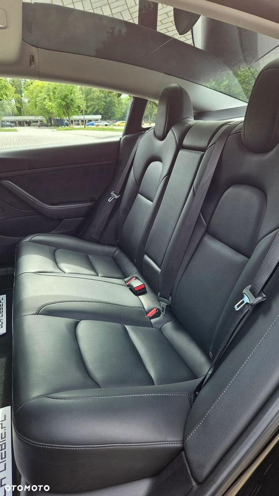 Tesla Model 3 - 20