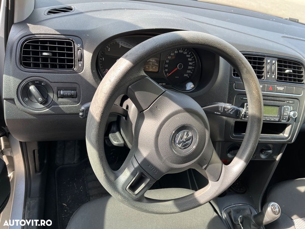 Volkswagen Polo - 15