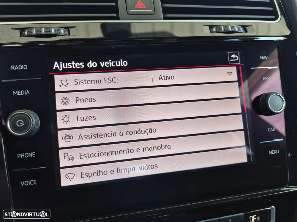 VW Golf GTI (BlueMotion ) DSG - 25