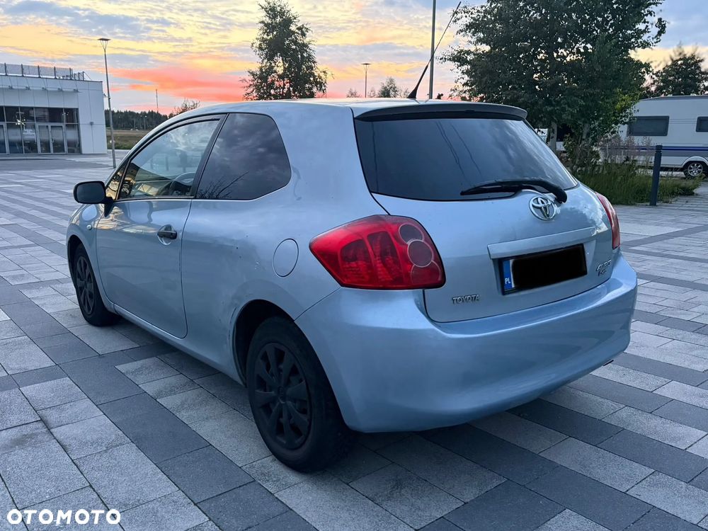 Toyota Auris 1.4 D-4D Premium - 4