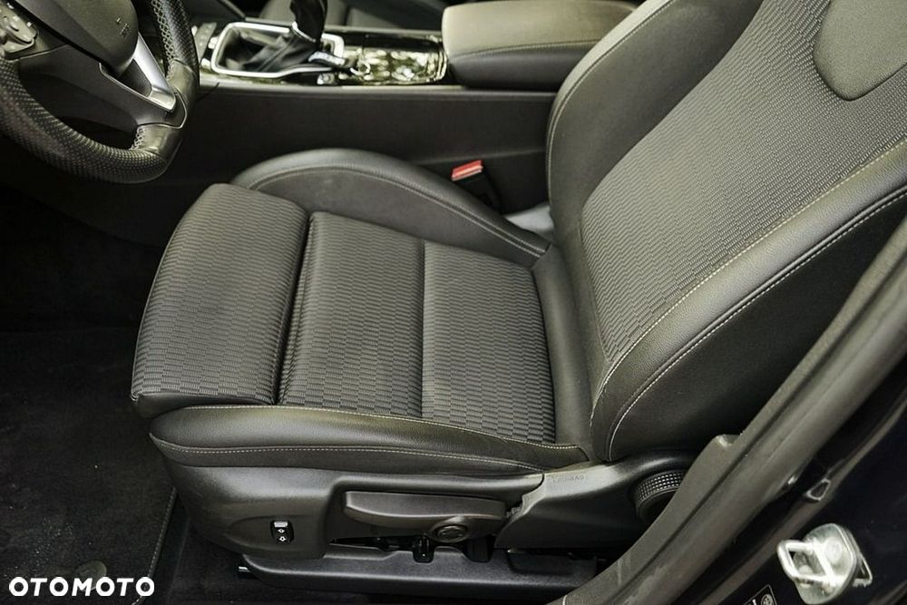Opel Insignia - 11