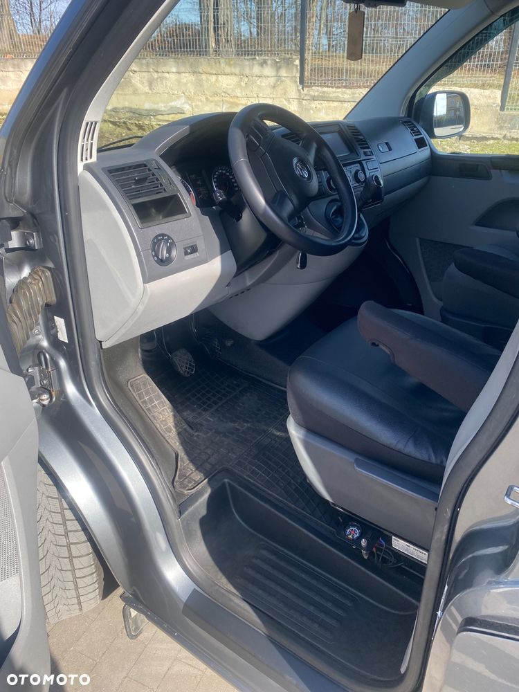 Volkswagen Transporter T5 - 12