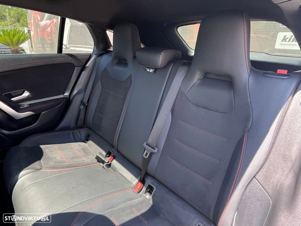 Mercedes-Benz CLA 250 e Shooting Brake AMG Line - 51