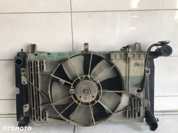 Chłodnica wody klimatyzacji wentylator komplet Toyota Corolla E12 sedan 1.4 71 KW