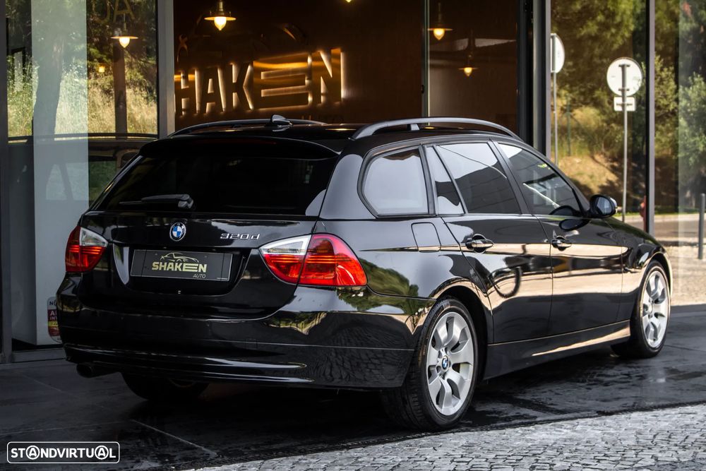 BMW 320 d Auto - 4