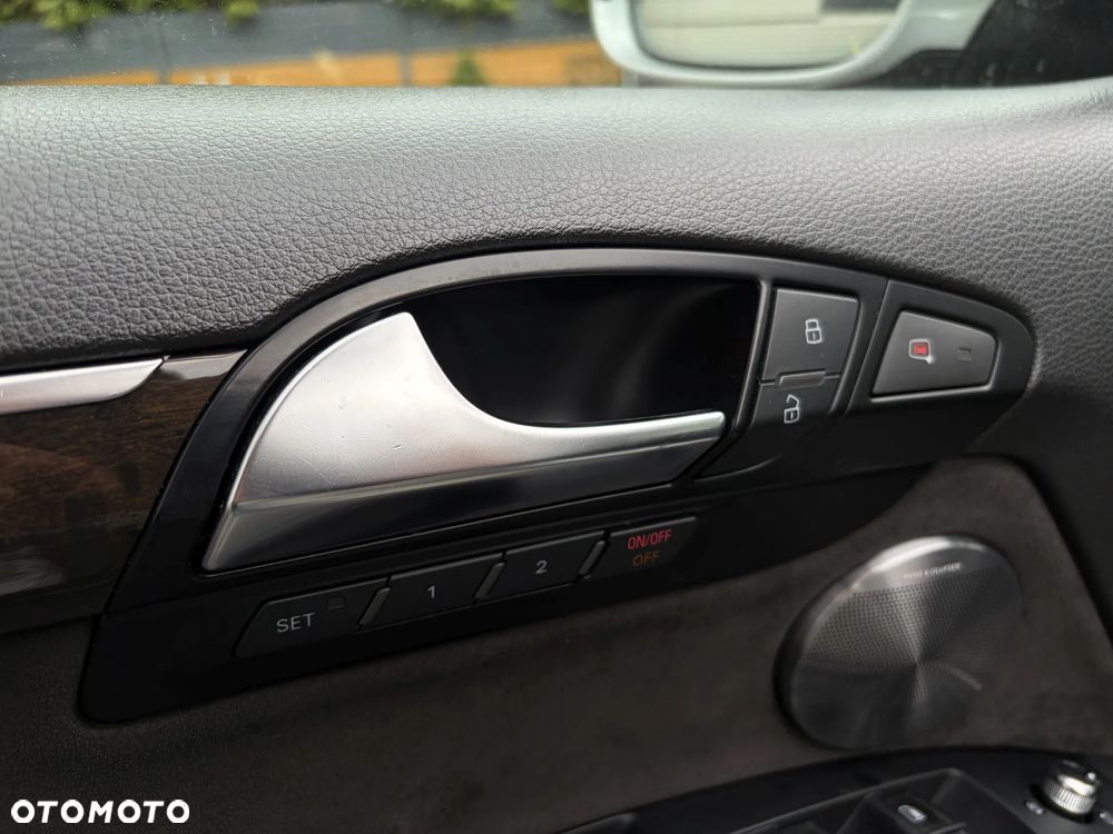 Audi Q7 3.0 TDI DPF clean quattro tiptronic - 32