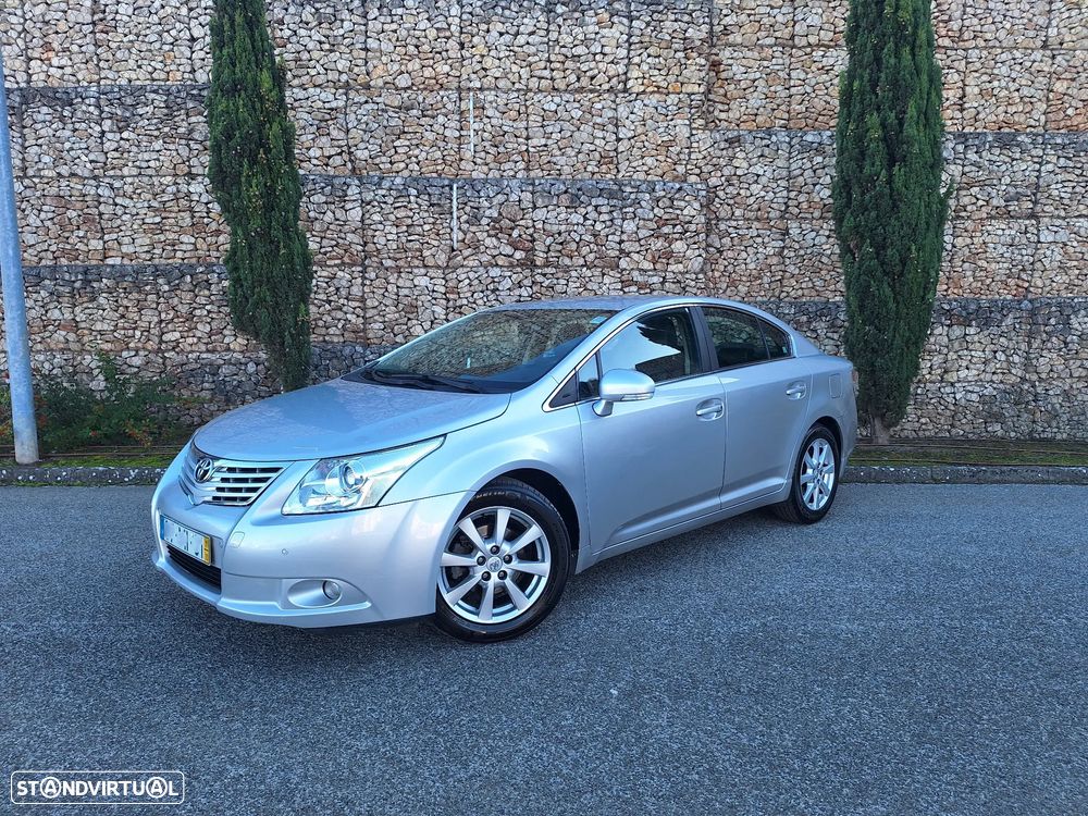 Toyota Avensis SD 2.0 D-4D Exclusive +Pele+GPS - 1