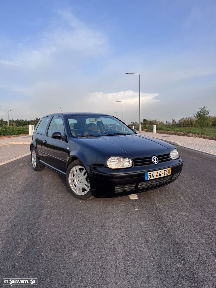 VW Golf - 1