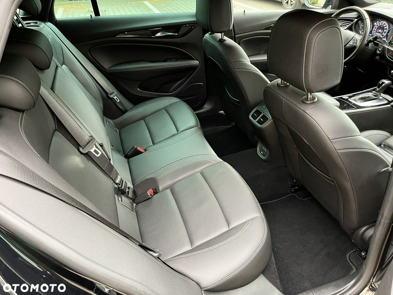 Opel Insignia - 29