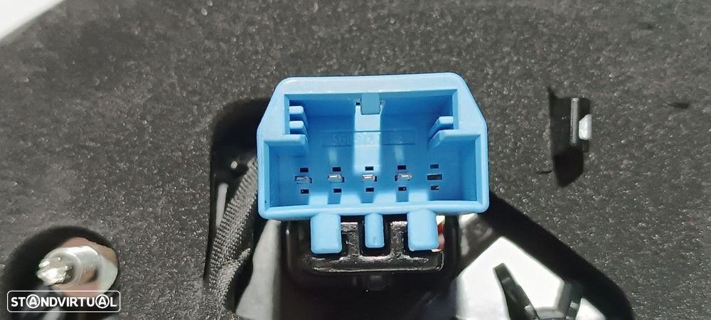 FAROLIM TRASEIRO ESQUERDO VOLKSWAGEN TIGUAN ADVANCE BMT - 5