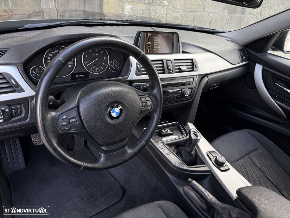 BMW 320 - 15