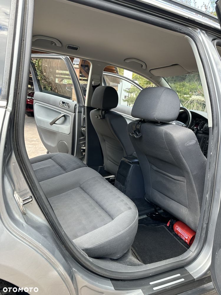 Volkswagen Passat 2.0 Comfortline - 13