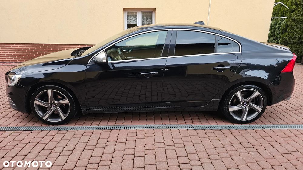Volvo S60 T3 R-Design Summum - 15