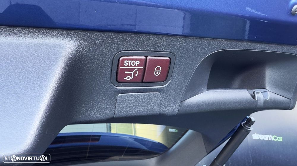 Mercedes-Benz CLA 250 e Shooting Brake AMG Line - 37