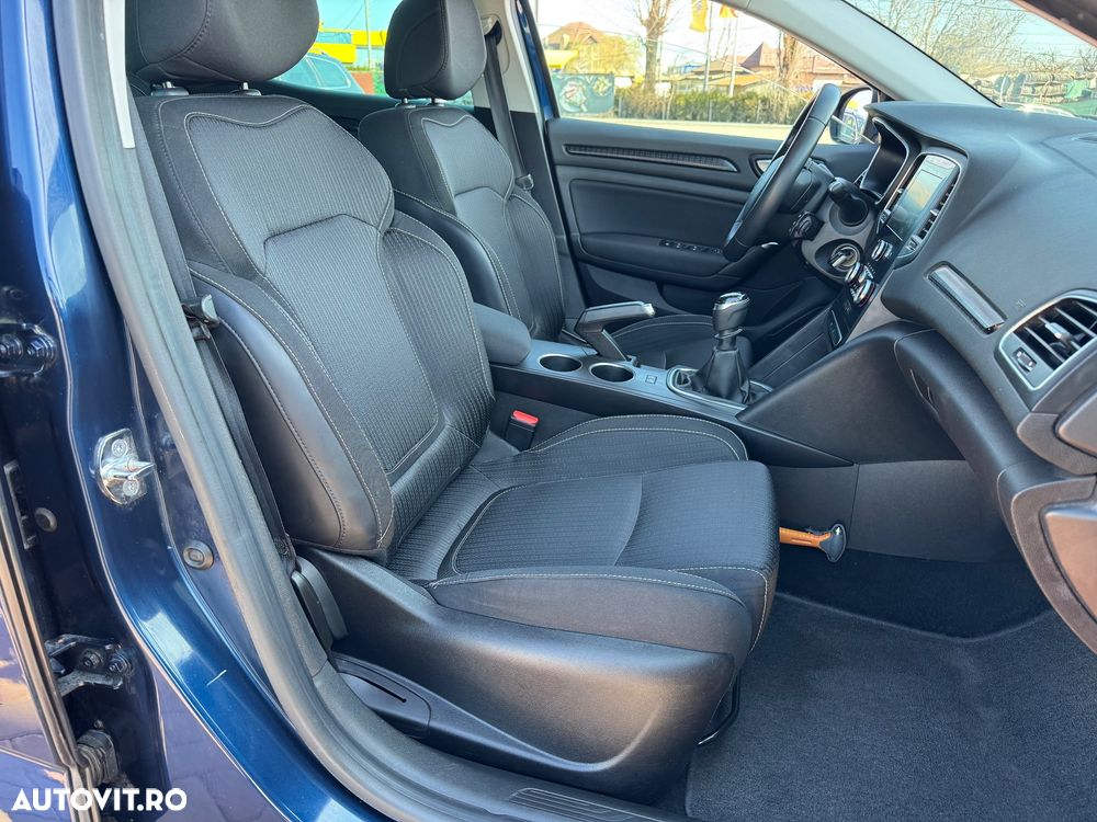 Renault Megane - 8