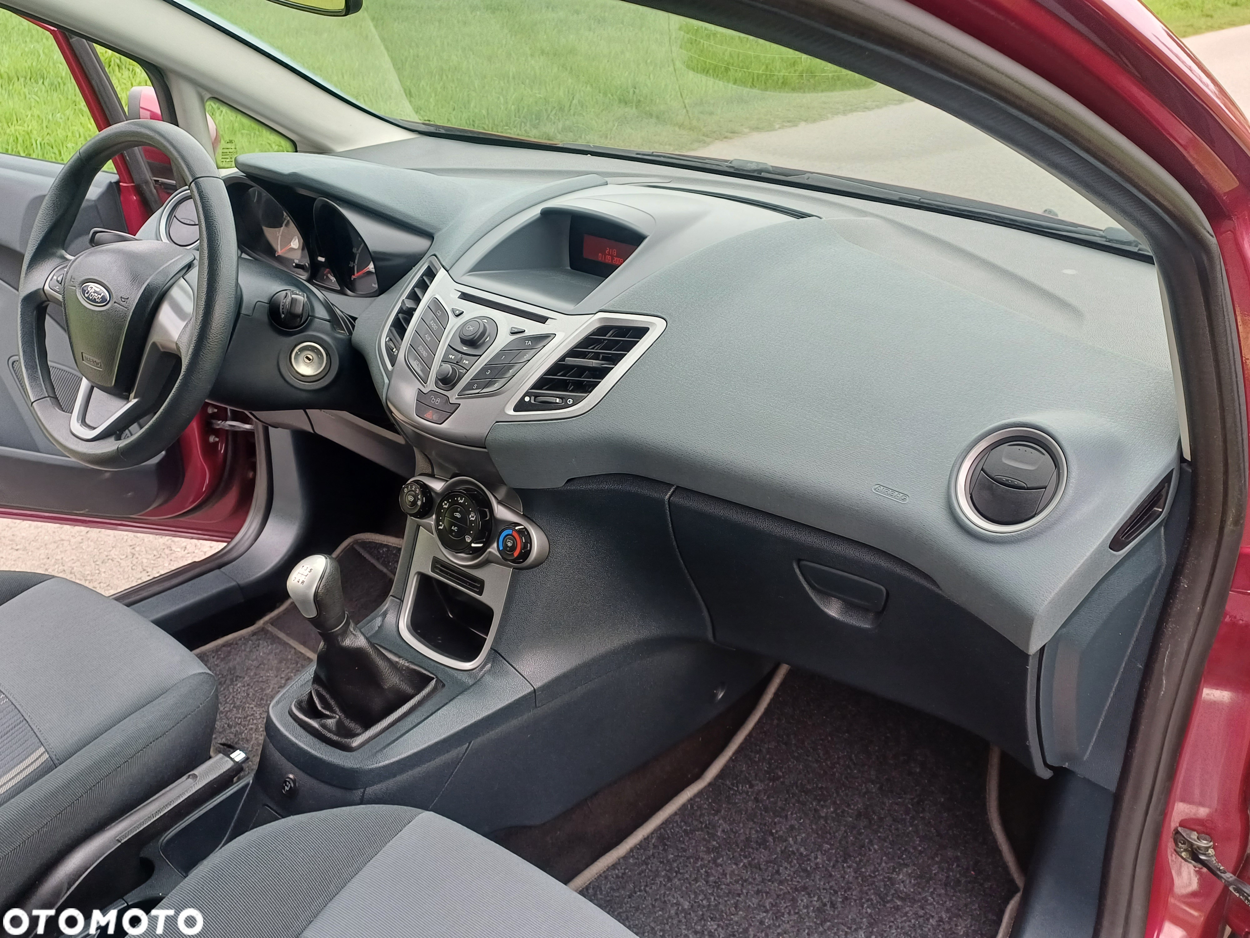 Ford Fiesta 1.4 Ghia - 13