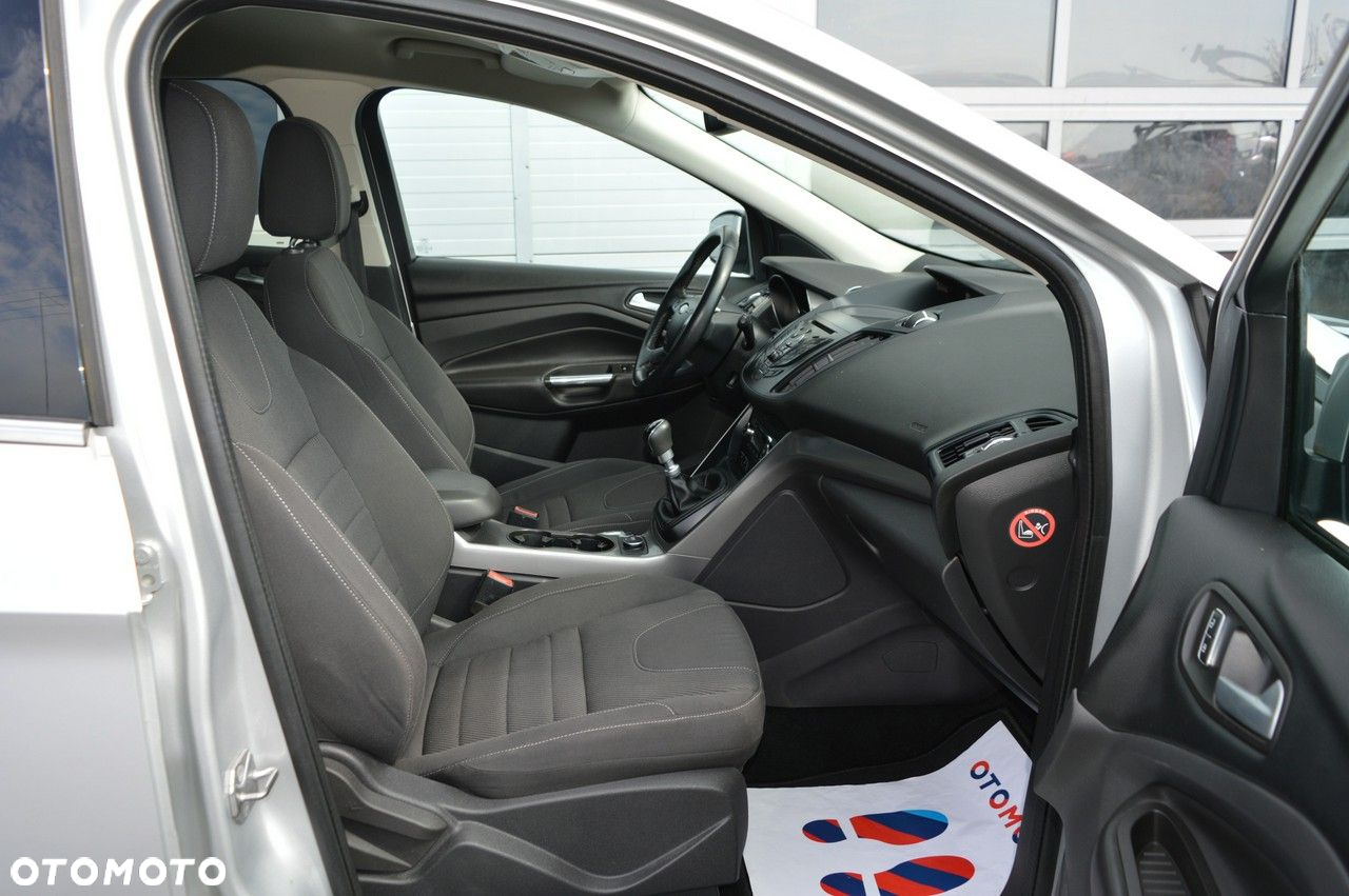 Ford Kuga - 26