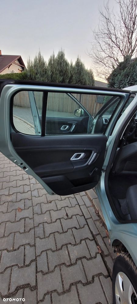 Skoda Fabia 1.2 HTP Active - 19