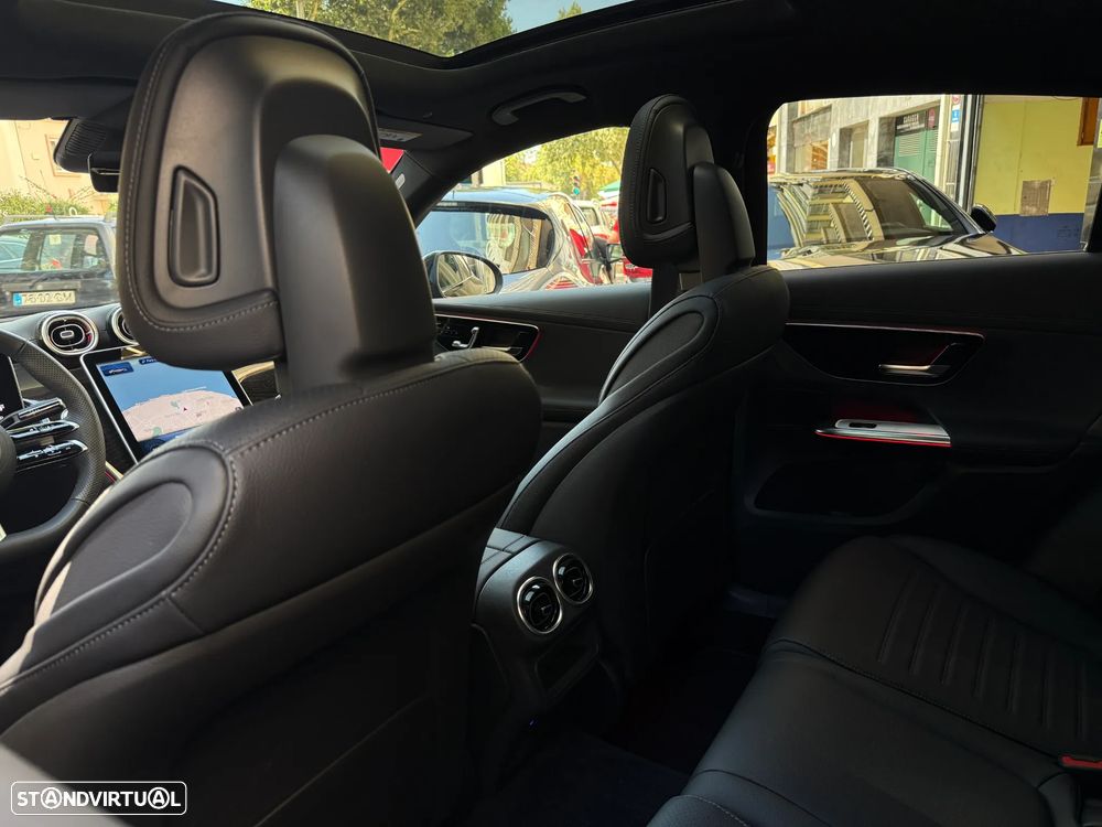 Mercedes-Benz GLC 220 d Coupe 4Matic 9G-TRONIC AMG Line Advanced - 33