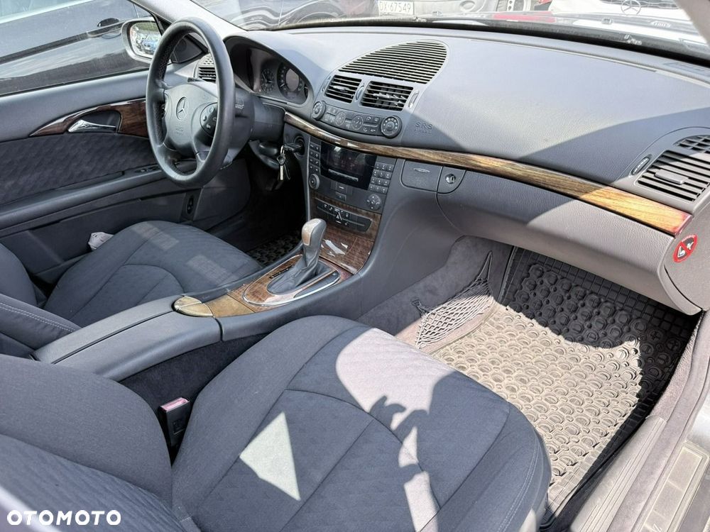 Mercedes-Benz Klasa E 220 CDI Automatik Classic - 16