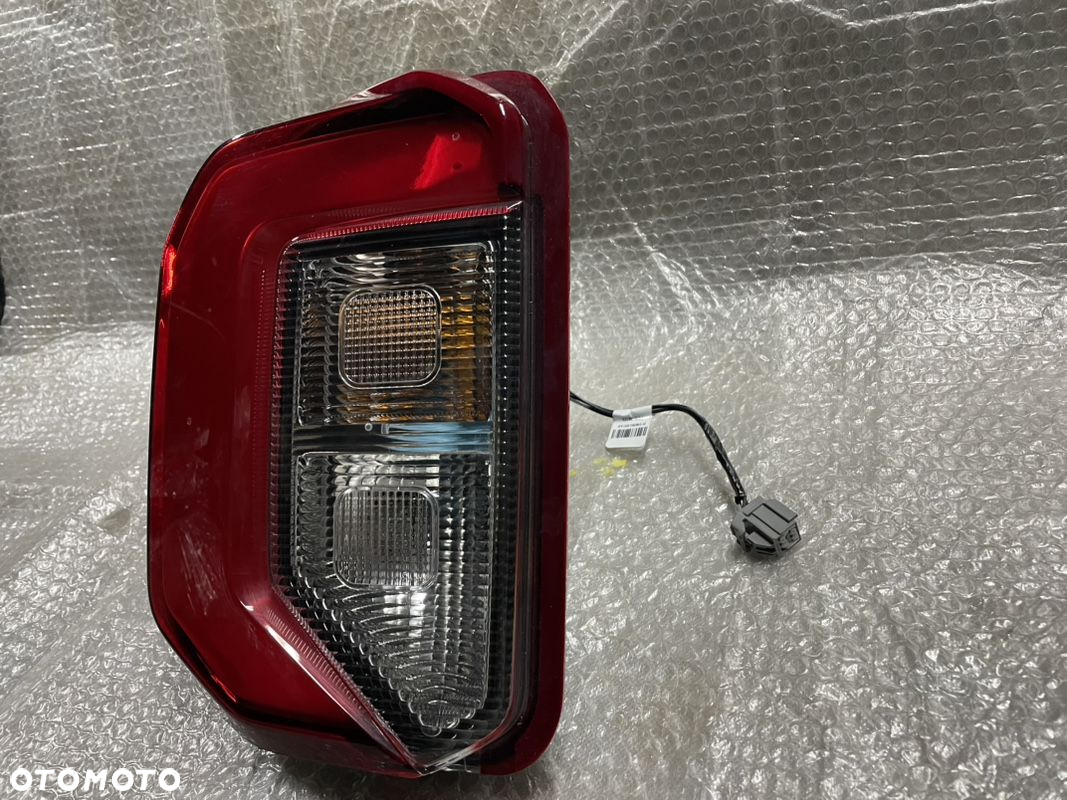 LAMPA TYŁ LEWA FORD EXPLORER LB5B-13405. 2019- - 2