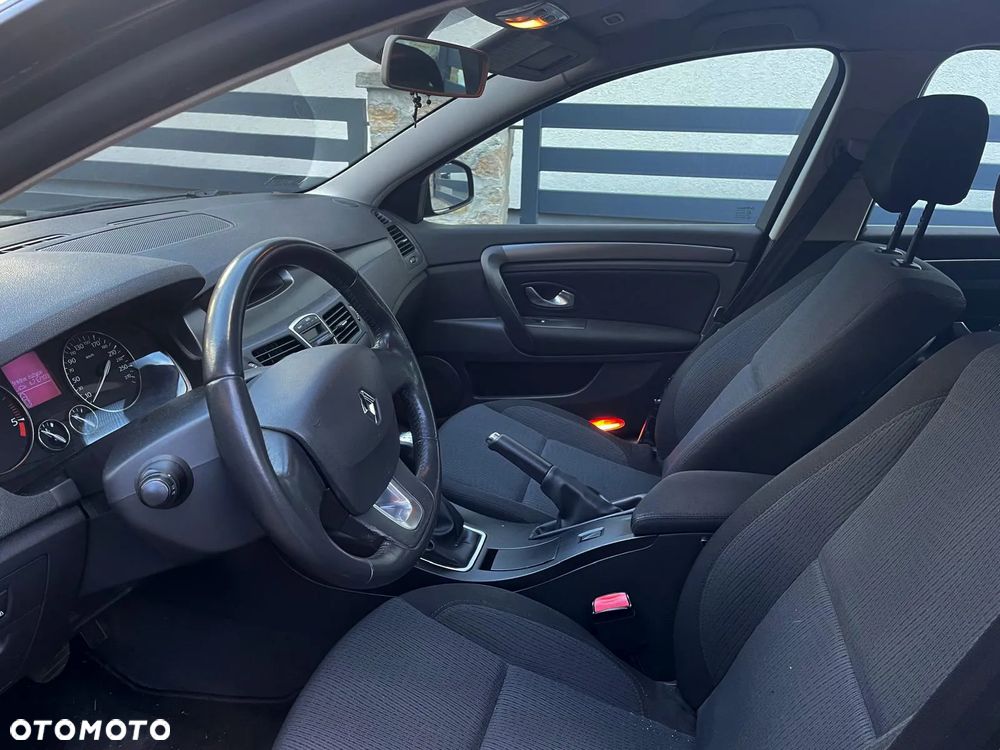 Renault Laguna 2.0 DCi Dynamique - 21