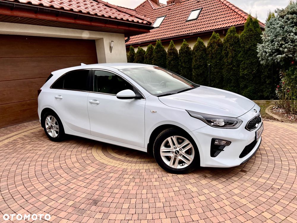 Kia Ceed 1.6 CRDi SCR M - 12