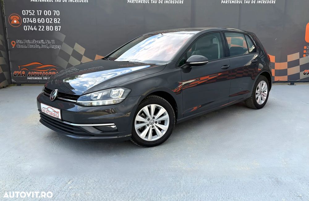 Volkswagen Golf 1.6 TDI DSG Highline - 1
