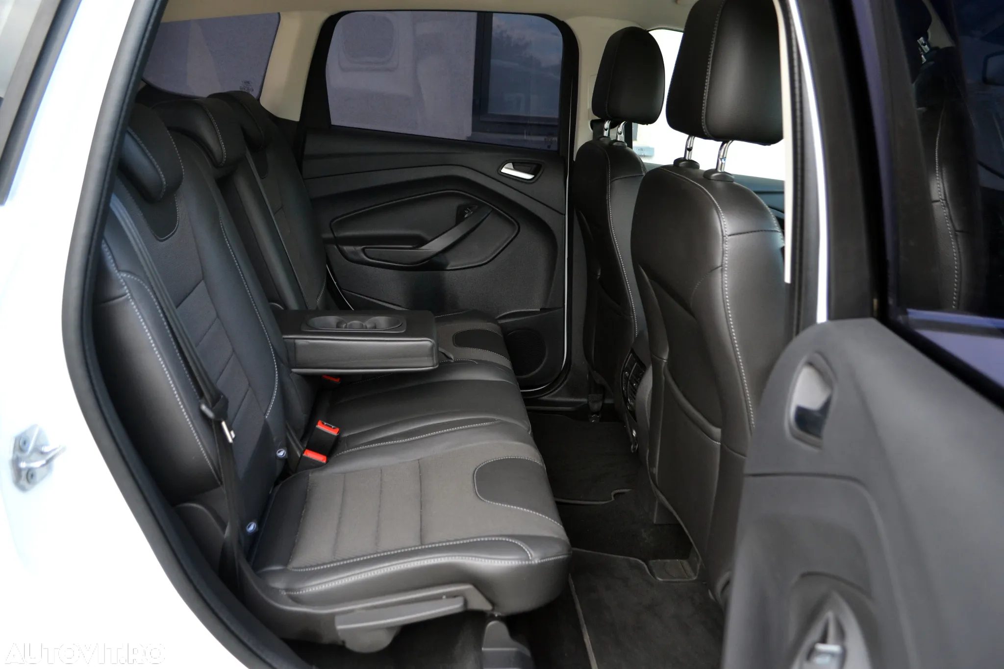 Ford Kuga 2.0 TDCi 4WD Titanium - 9
