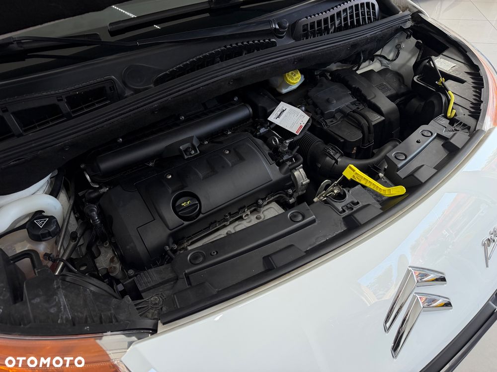 Citroën C3 Picasso 1.6i Exclusive - 21