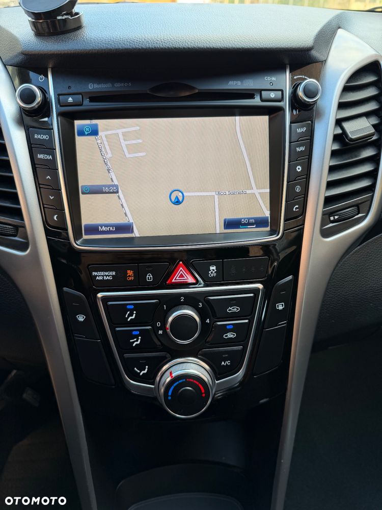 Hyundai i30 1.4 Premium - 13