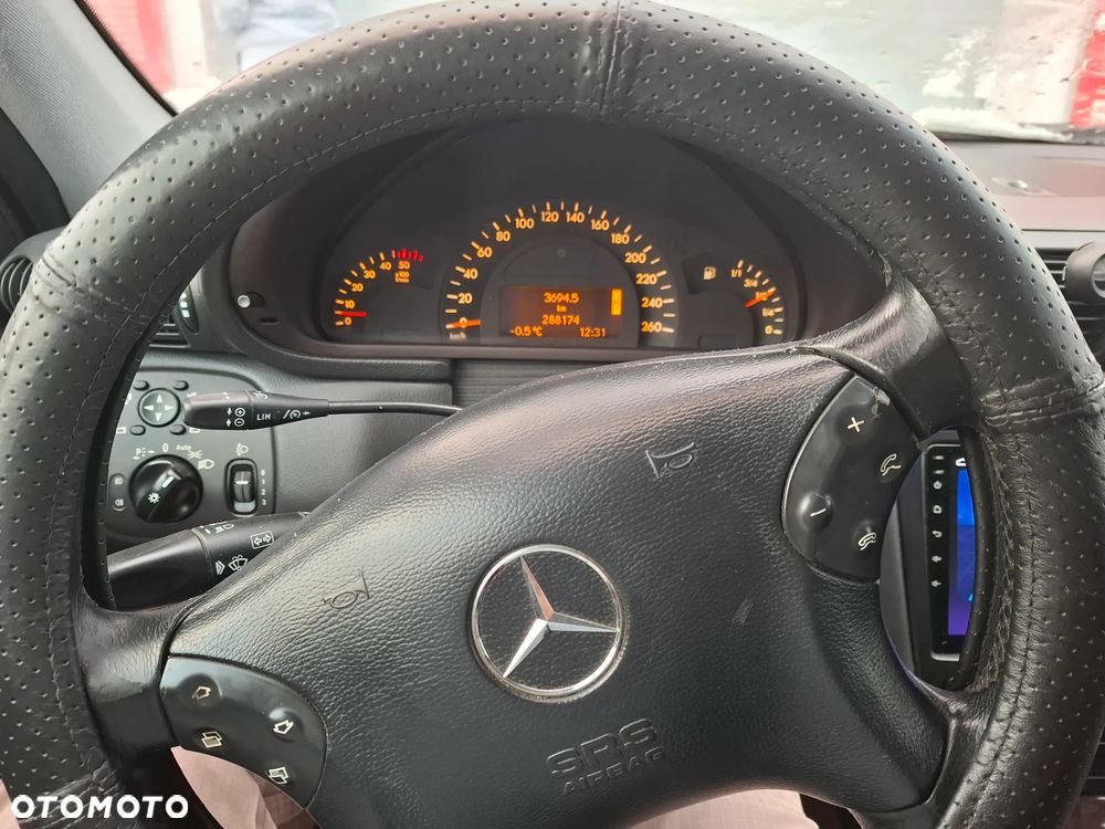 Mercedes-Benz Klasa C - 13