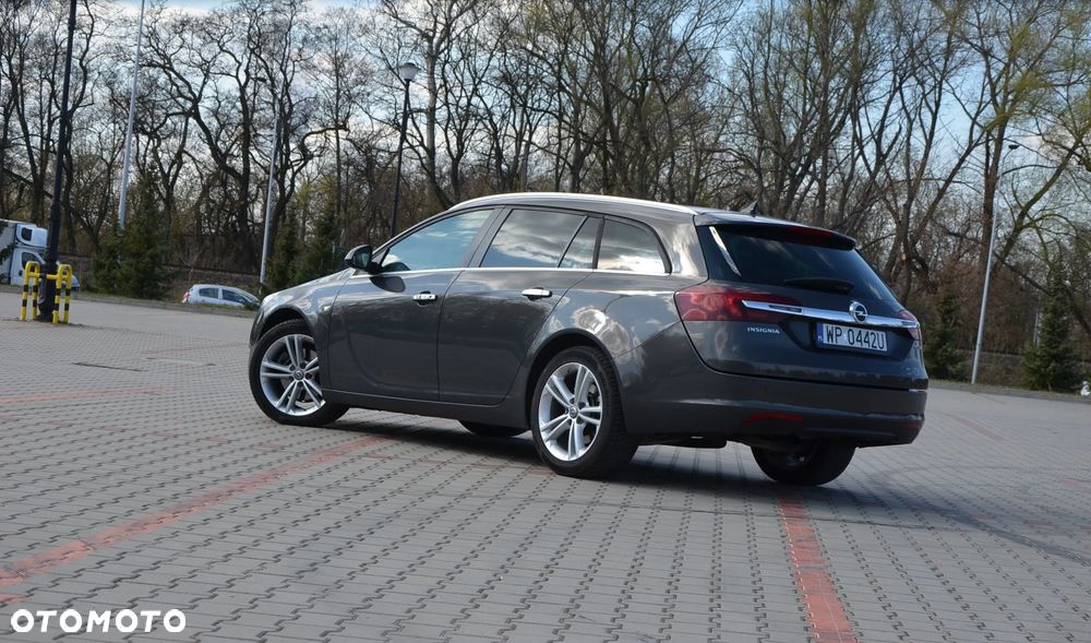Opel Insignia - 8