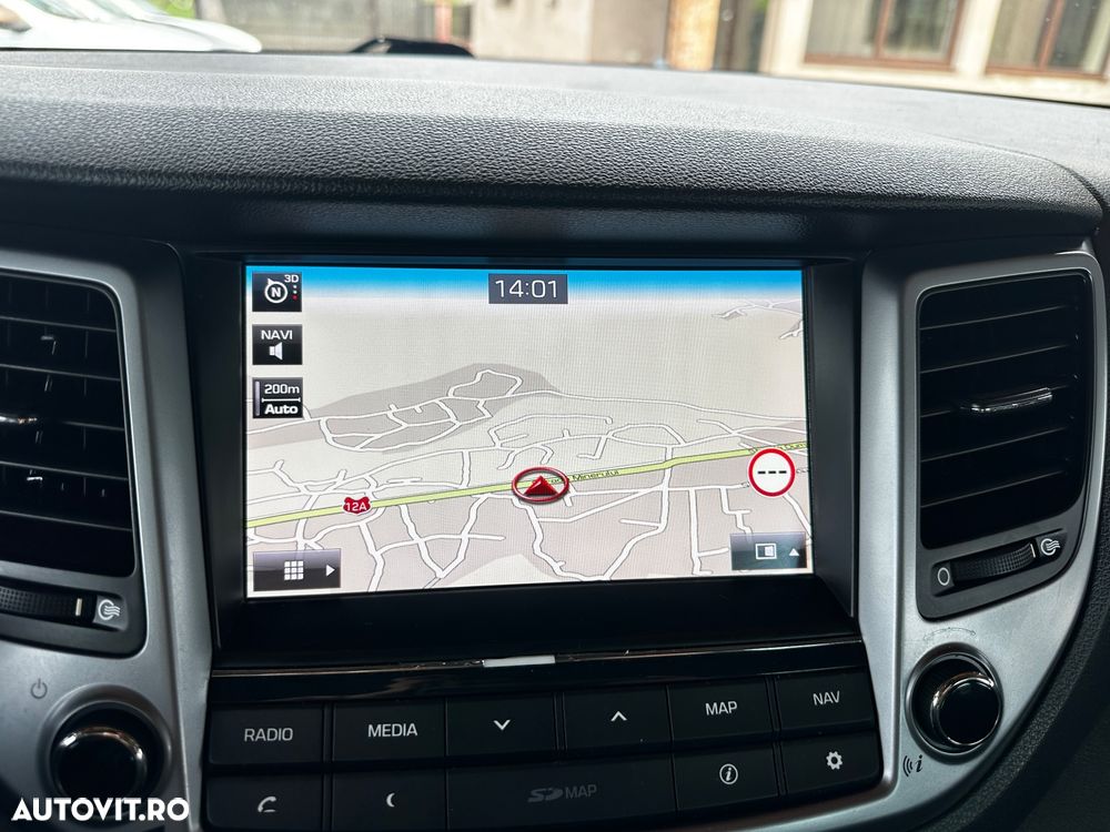 Hyundai Tucson 2.0 CRDI 4WD Intro Edition - 19