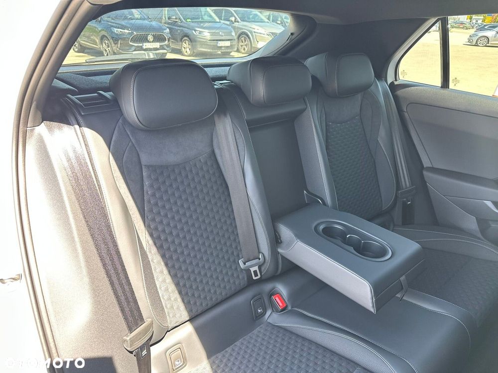 Volkswagen T-Roc 1.5 eTSI R-Line DSG - 18
