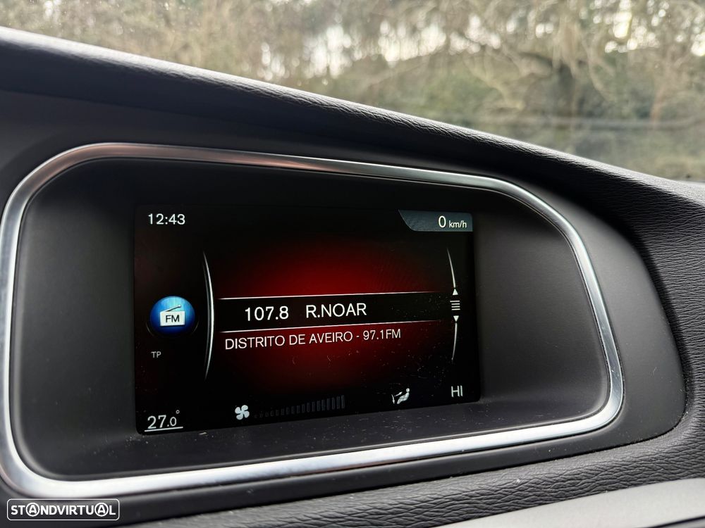 Volvo V40 1.6 D2 Momentum Eco - 9