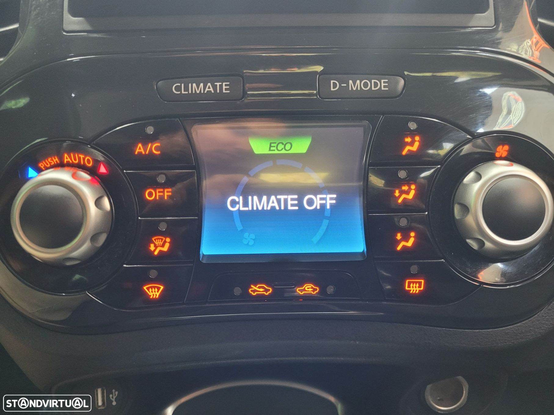Nissan Juke 1.6 Eco Acenta Connect - 28
