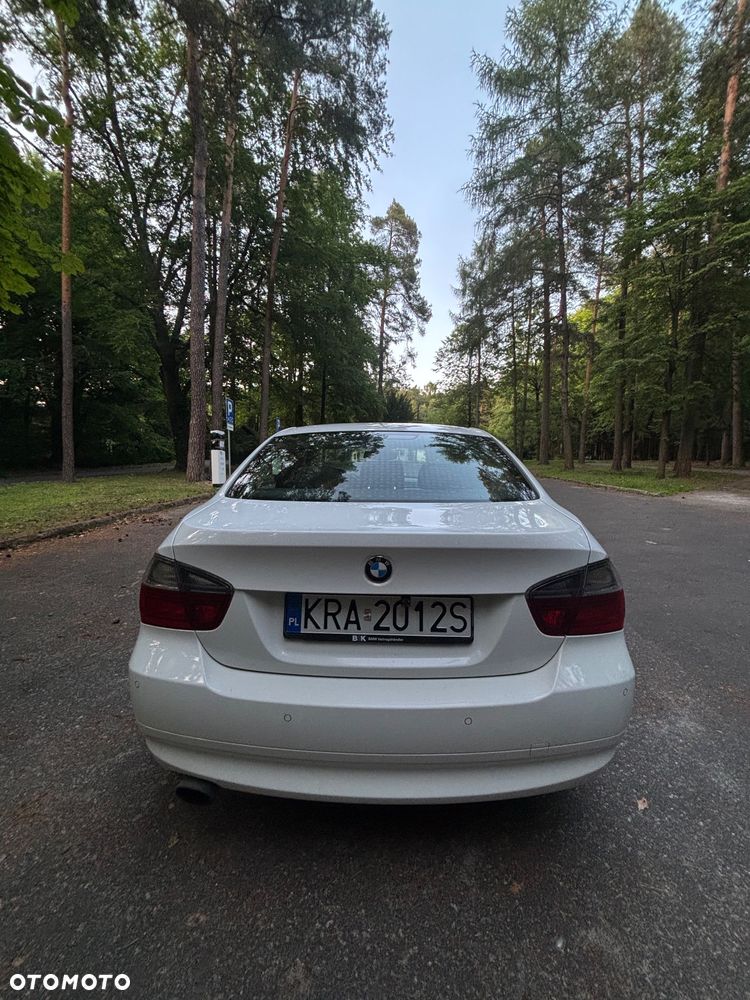 BMW Seria 3 318i - 2