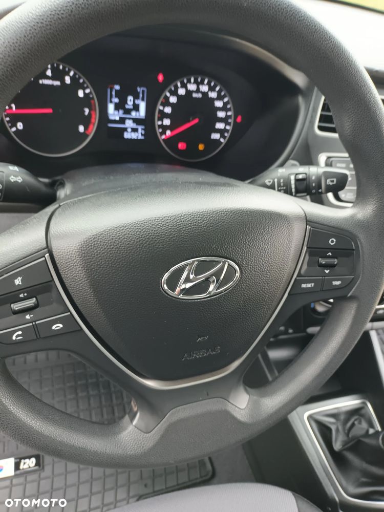 Hyundai i20 1.2 GO - 8