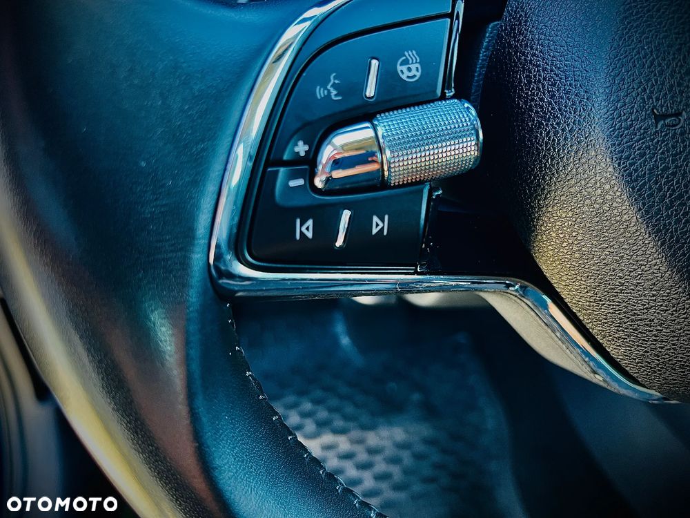 Skoda Octavia 1.5 TSI ACT Style DSG - 22