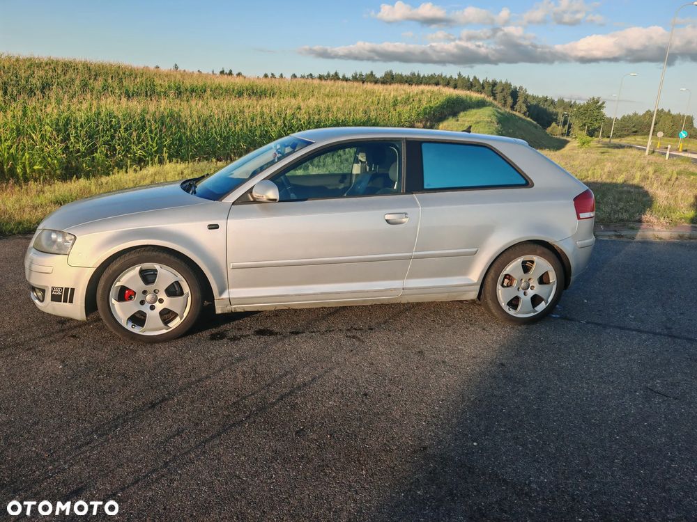 Audi A3 3-drzwiowe 1.6 Ambiente - 2