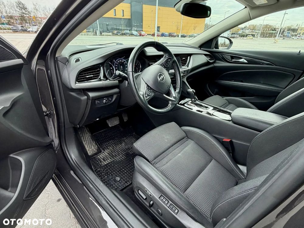 Opel Insignia 2.0 T Business Elegance S&S - 17