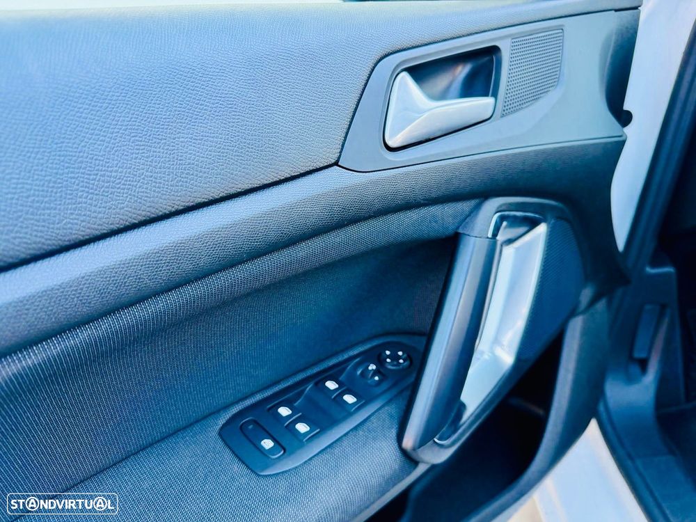 Peugeot 308 1.2 PureTech Active - 13