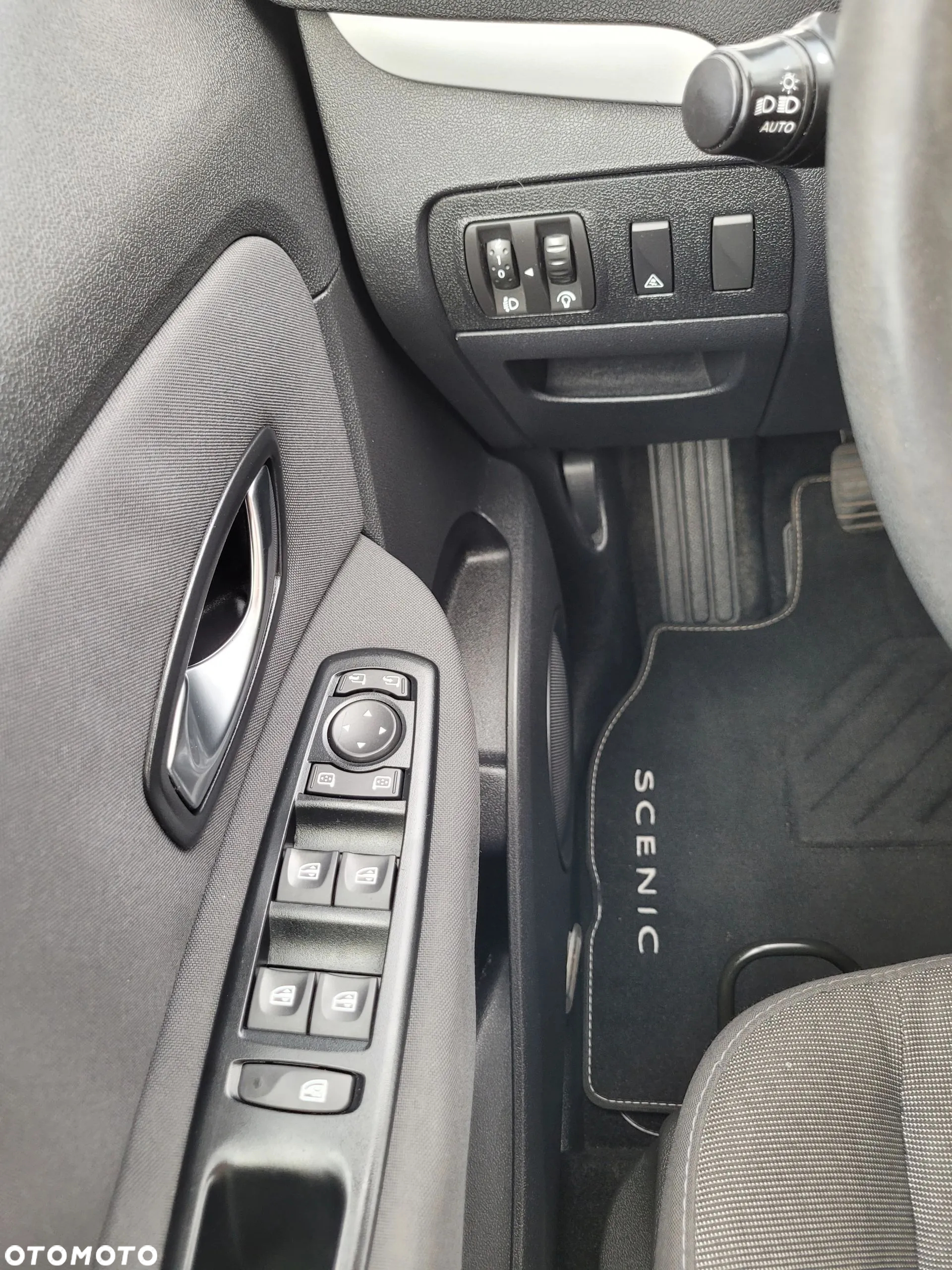 Renault Scenic - 29